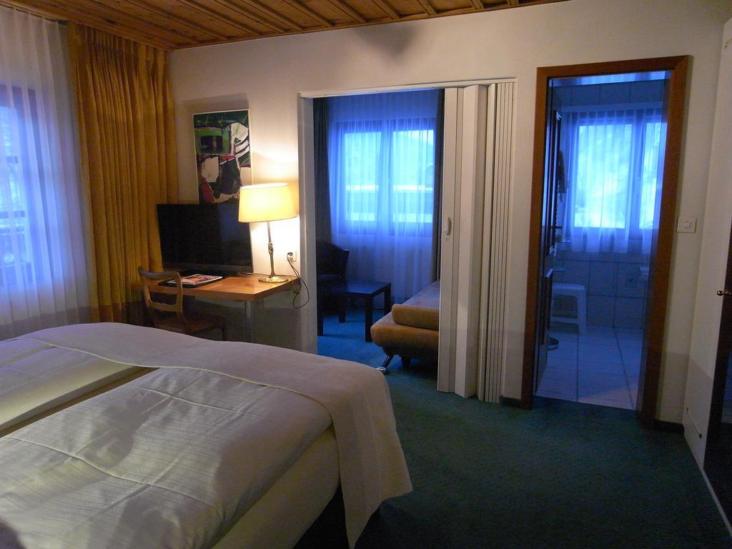 Chalet-Hotel Larix Davos Exterior photo